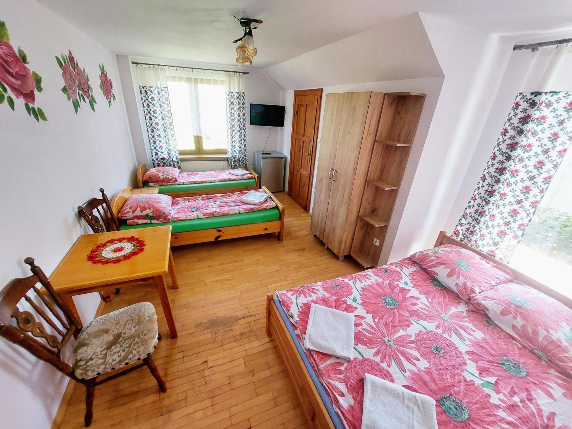 Villa Wisniowy Gaj à Ujanowice Extérieur photo
