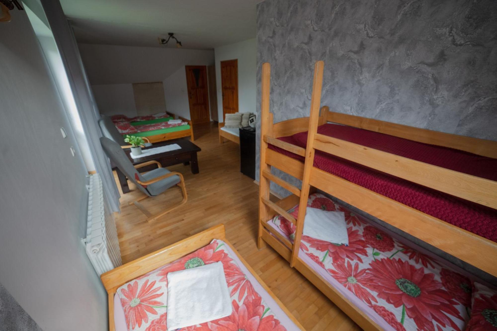 Villa Wisniowy Gaj à Ujanowice Extérieur photo